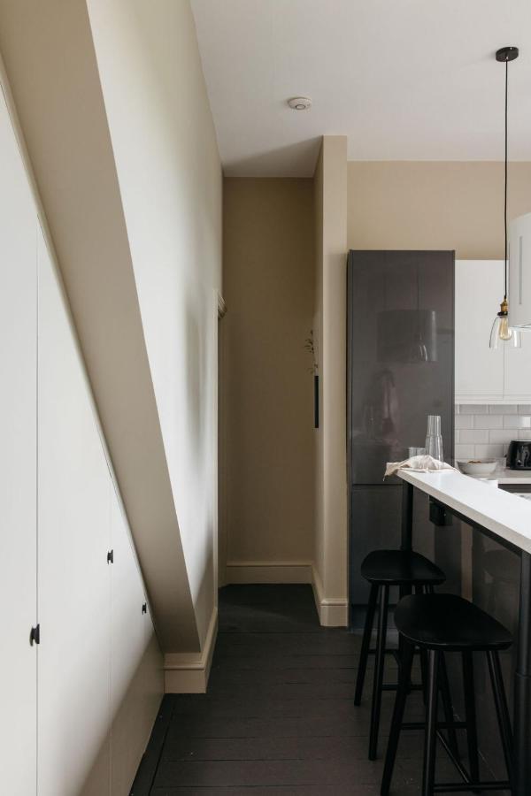 The Curator'S Apartment - Spacious 2 Bedrooms Μπαθ Εξωτερικό φωτογραφία